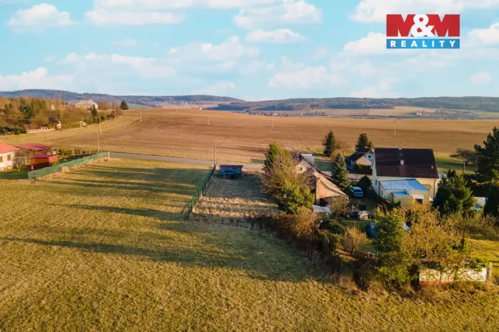 Prodej pozemku pro bydlení, Břasy - Kříše, 733 m2