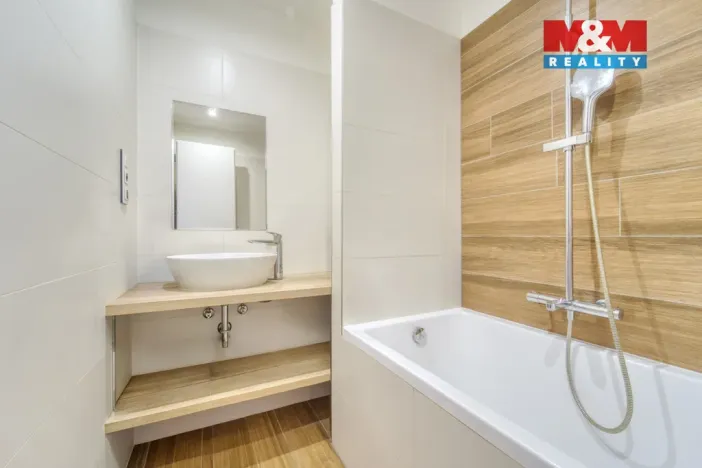 Prodej bytu 4+kk, Nezvěstice, 74 m2