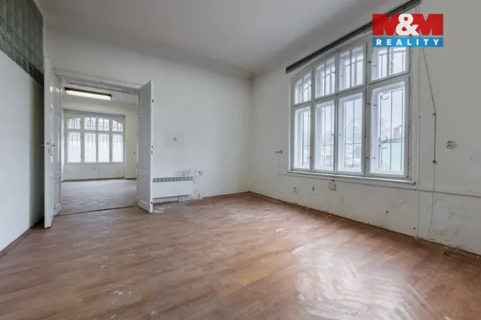 Prodej komerční nemovitosti, Kraslice, B. Smetany, 710 m2