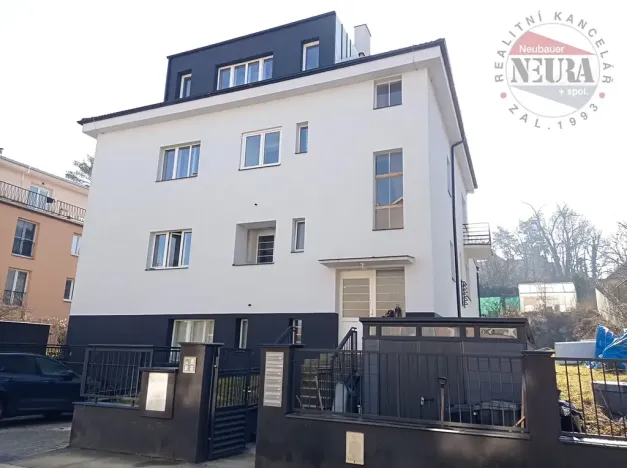 Prodej půdního prostoru, Praha - Dejvice, České družiny, 106 m2