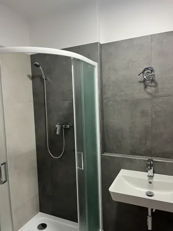 Pronájem bytu 1+kk, Pardubice, Pod Vinicí, 39 m2