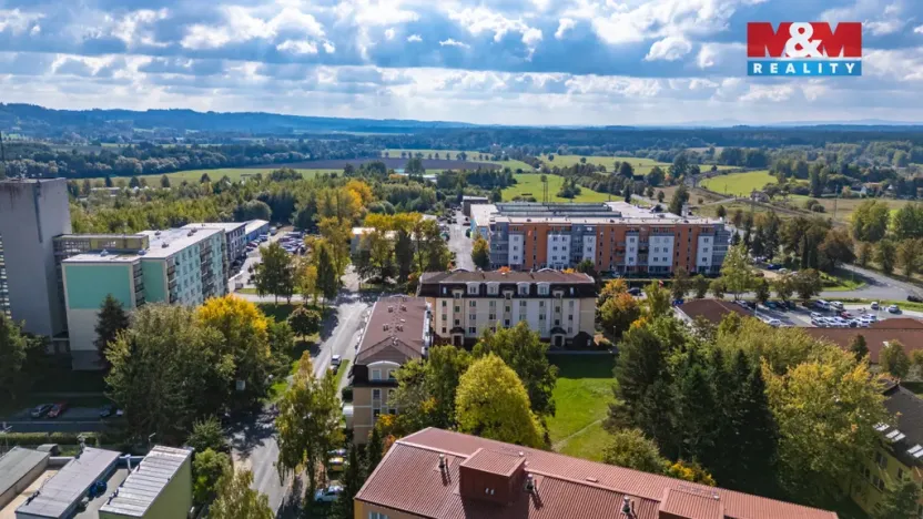 Pronájem bytu 2+kk, Mariánské Lázně - Úšovice, Kubelíkova, 47 m2
