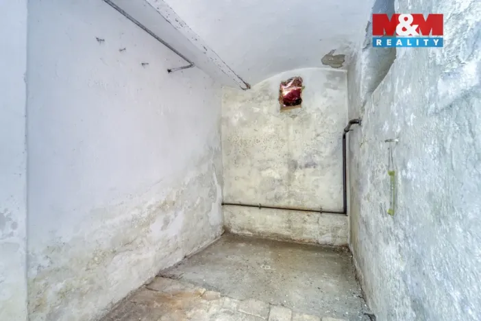 Prodej rodinného domu, Kladruby, Husova, 131 m2