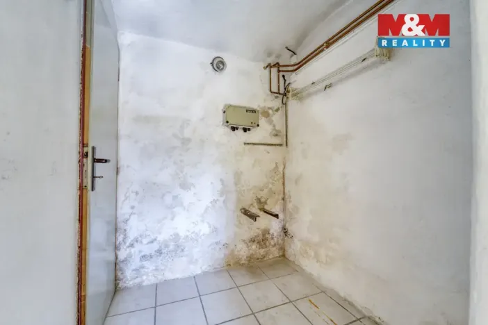 Prodej rodinného domu, Kladruby, Husova, 131 m2