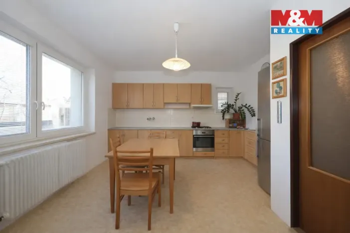 Prodej rodinného domu, Stáj, 250 m2