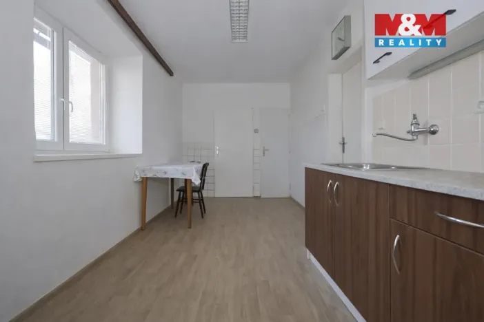 Prodej rodinného domu, Stáj, 250 m2