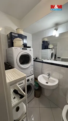 Pronájem bytu 1+kk, Praha - Střížkov, Zakšínská, 27 m2