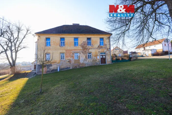 Prodej rodinného domu, Hradec, 323 m2