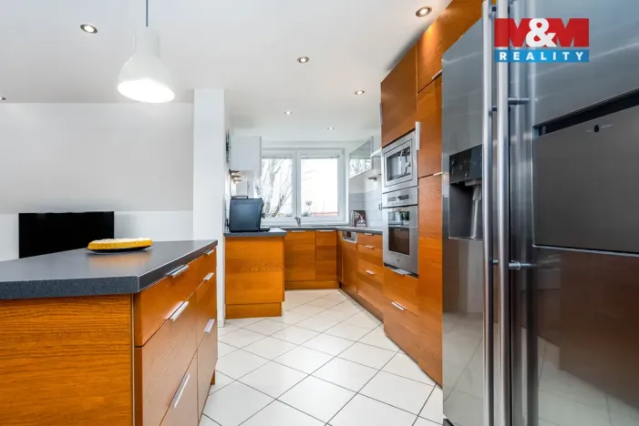 Prodej rodinného domu, Sokoleč, Švestková, 184 m2