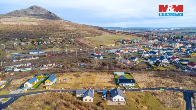 Prodej pozemku pro bydlení, Píšťany, 1098 m2