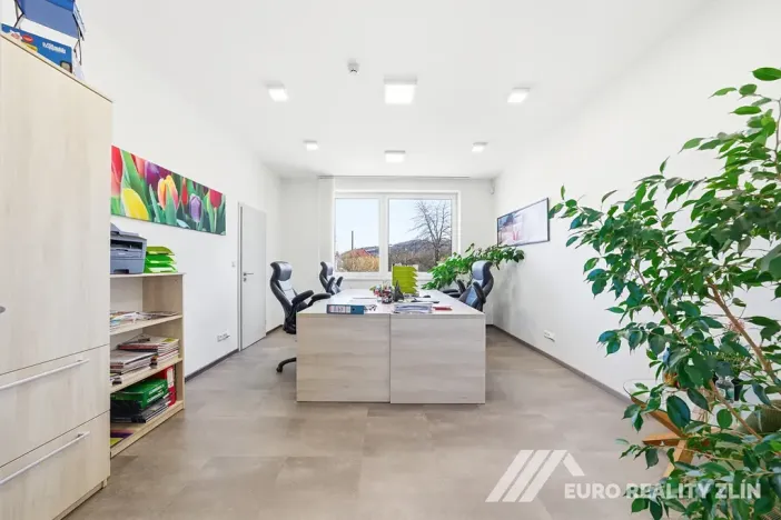 Prodej výrobních prostor, Zlín, Šrámkova, 643 m2