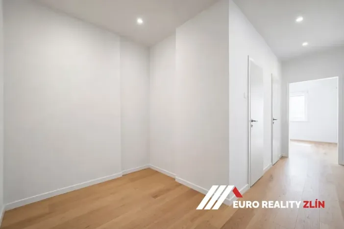 Prodej bytu 2+1, Zlín, Benešovo nábřeží, 56 m2