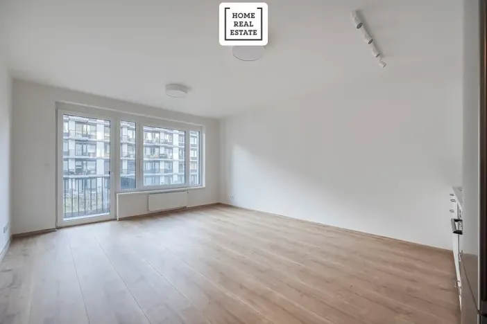 Pronájem bytu 2+kk, Praha - Vysočany, Kolbenova, 55 m2