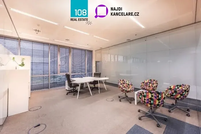 Pronájem kanceláře, Praha - Podolí, Na hřebenech II, 631 m2