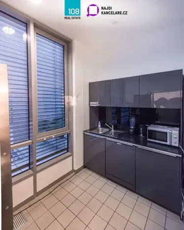 Pronájem kanceláře, Praha - Podolí, Na hřebenech II, 631 m2
