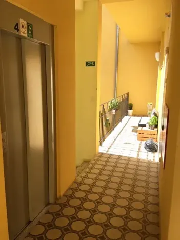 Pronájem bytu 1+kk, Praha - Karlín, Thámova, 44 m2