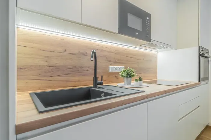 Pronájem bytu 2+1, Praha - Prosek, Litoměřická, 58 m2