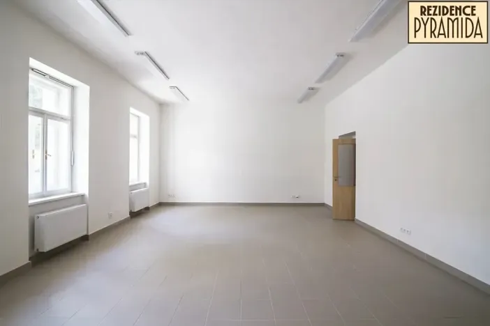 Prodej kanceláře, Mariánské Lázně, Ruská, 78 m2
