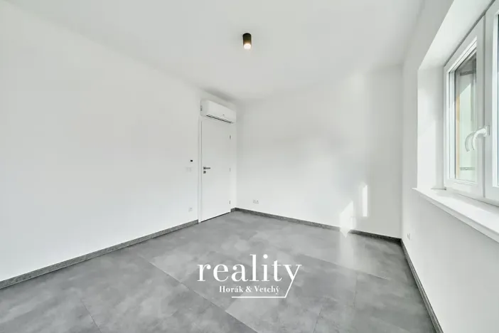 Pronájem bytu 3+kk, Znojmo, Hrušňová, 80 m2