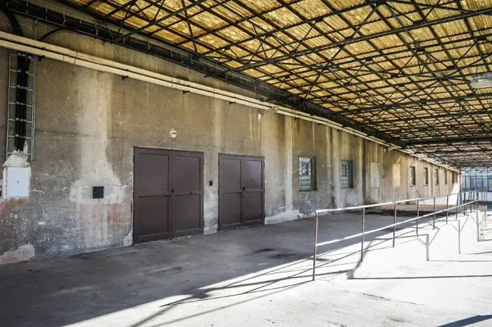 Pronájem výrobních prostor, Hodonín, Bratislavská, 2800 m2