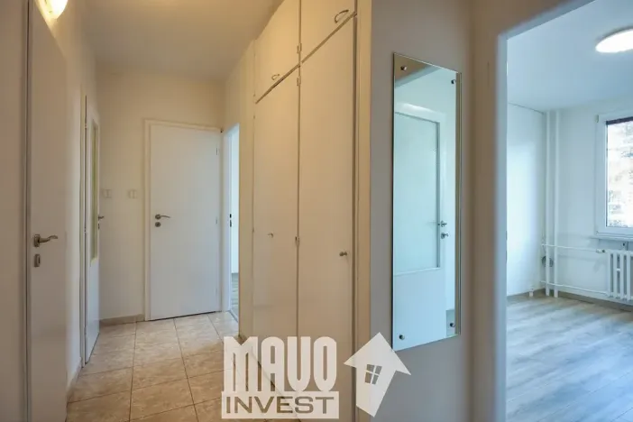 Pronájem bytu 3+1, Praha - Střížkov, Žandovská, 75 m2