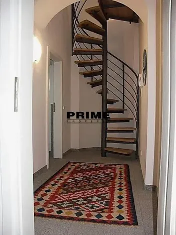 Pronájem bytu 2+1, Praha - Malá Strana, Vlašská, 73 m2