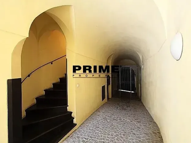 Pronájem bytu 2+1, Praha - Malá Strana, Vlašská, 73 m2