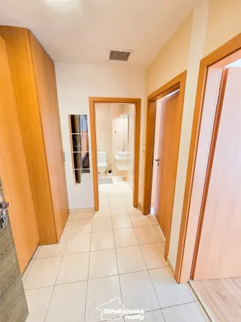 Pronájem bytu 2+kk, Praha - Holešovice, V zákoutí, 42 m2