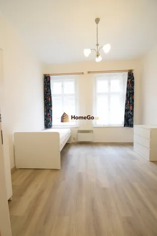 Pronájem bytu 1+kk, Praha - Vršovice, Sevastopolská, 18 m2