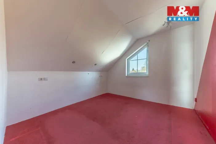 Prodej rodinného domu, Neratovice - Mlékojedy, Hlavní, 144 m2