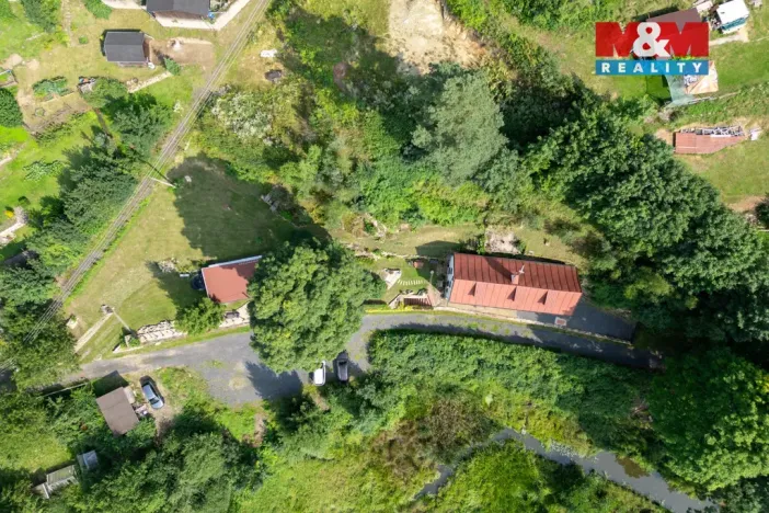 Prodej rodinného domu, Libá, 228 m2