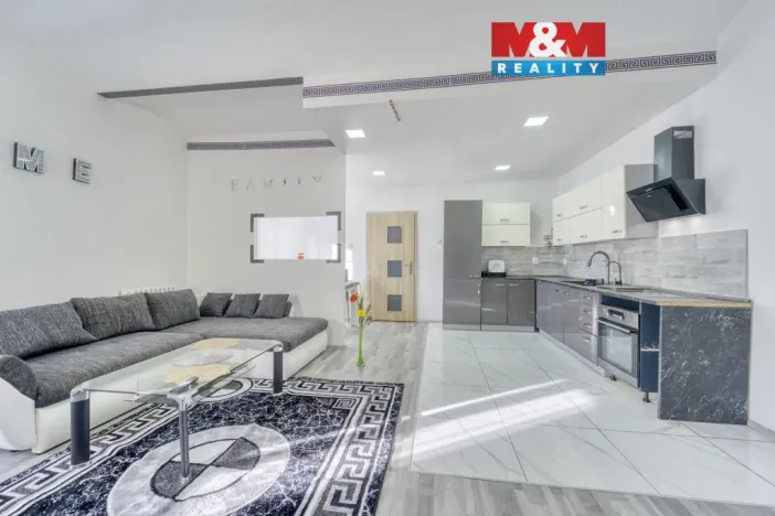 Prodej rodinného domu, Čečovice, 178 m2