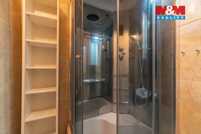 Prodej bytu 2+1, Cheb, Na Hradčanech, 54 m2