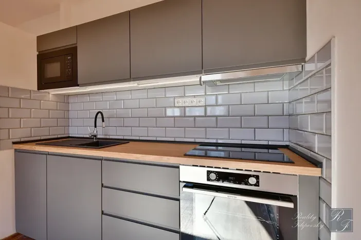 Pronájem bytu 2+kk, Ústí nad Labem, Brandtova, 43 m2