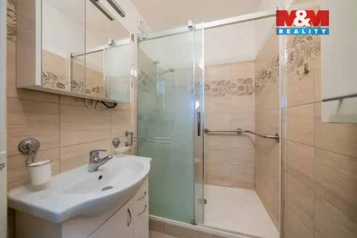 Prodej bytu 2+1, Uherčice, 62 m2