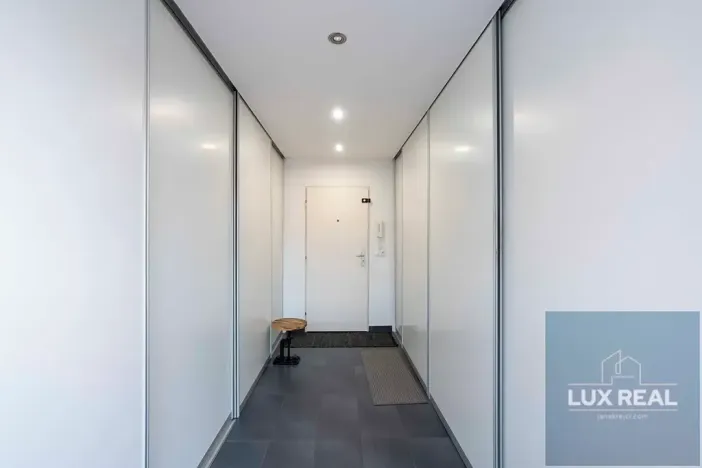 Prodej atypického bytu, Mikulov, Komenského, 164 m2