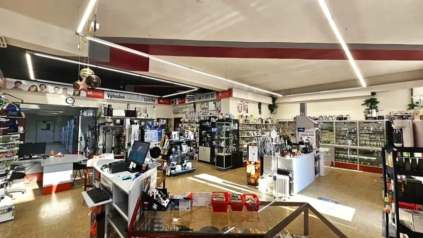 Pronájem obchodního prostoru, Letovice, Masarykovo náměstí, 330 m2