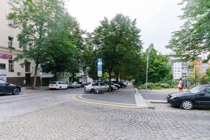 Prodej obchodního prostoru, Praha - Žižkov, Žižkovo náměstí, 113 m2