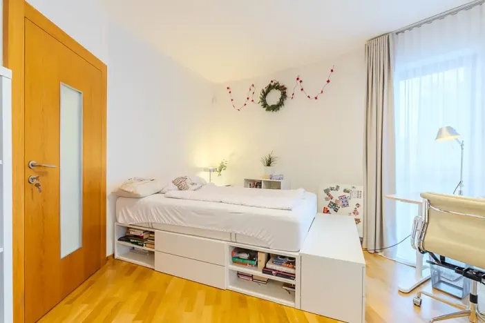 Pronájem bytu 5+kk, Praha - Podolí, Na hřebenech II, 172 m2