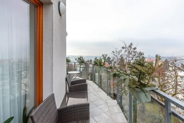 Pronájem bytu 5+kk, Praha - Podolí, Na hřebenech II, 172 m2