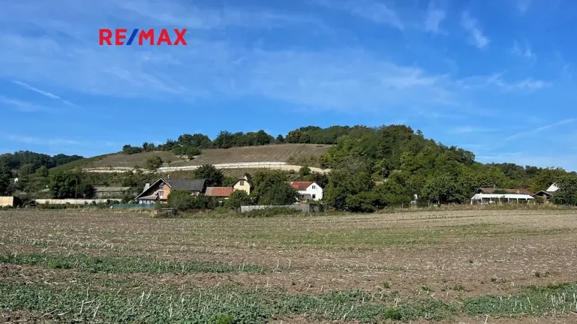 Prodej pozemku pro bydlení, Jeviněves, 7274 m2