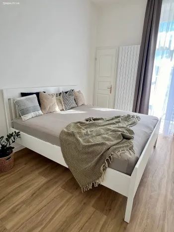 Pronájem bytu 2+kk, Praha - Bubeneč, Sládkova, 58 m2