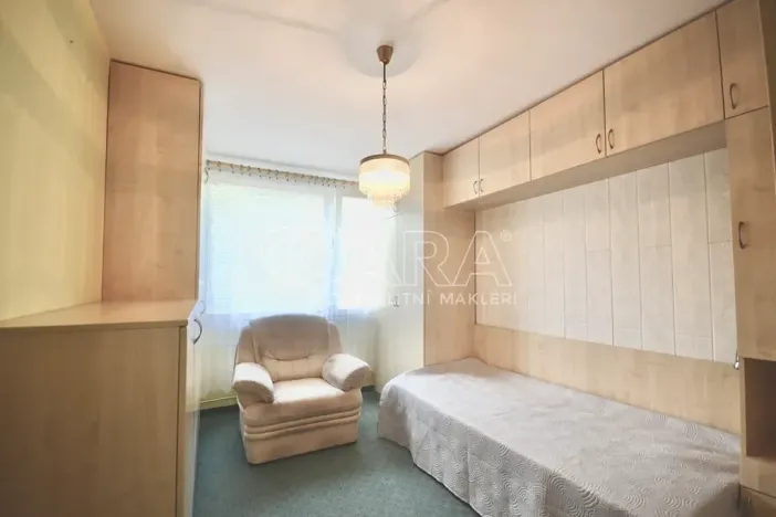 Pronájem bytu 3+1, Praha - Čimice, Křivenická, 72 m2