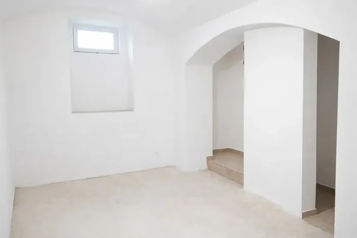 Pronájem obchodního prostoru, Praha - Strašnice, Saratovská, 110 m2