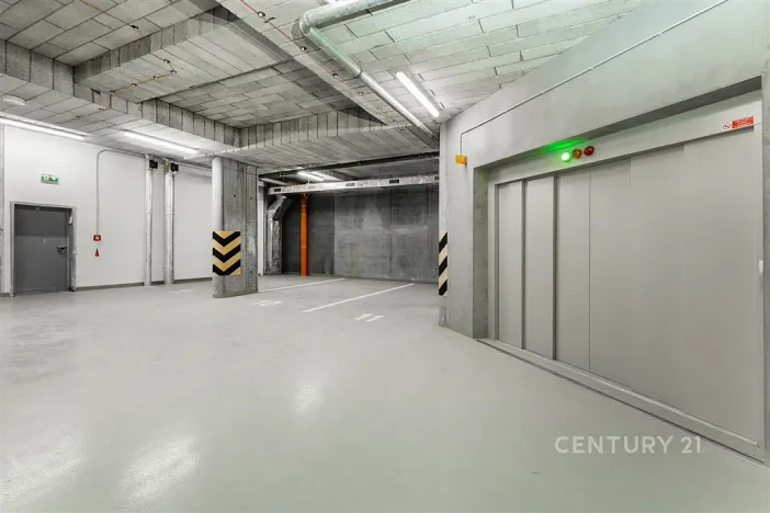 Pronájem bytu 2+kk, Praha, Plzeňská, 48 m2