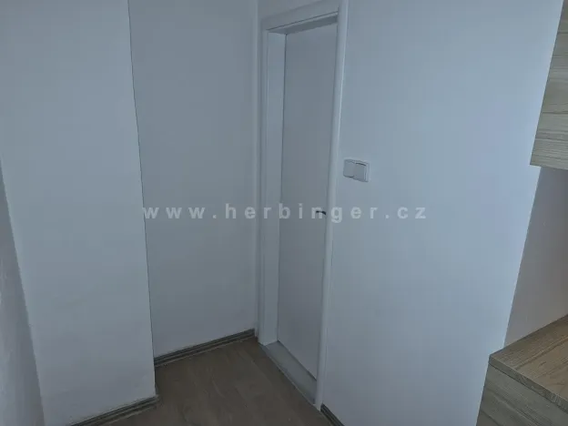 Pronájem bytu 1+kk, Otrokovice, Školní, 33 m2