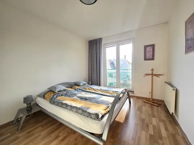 Pronájem bytu 3+kk, Praha - Žižkov, Pod Parukářkou, 75 m2