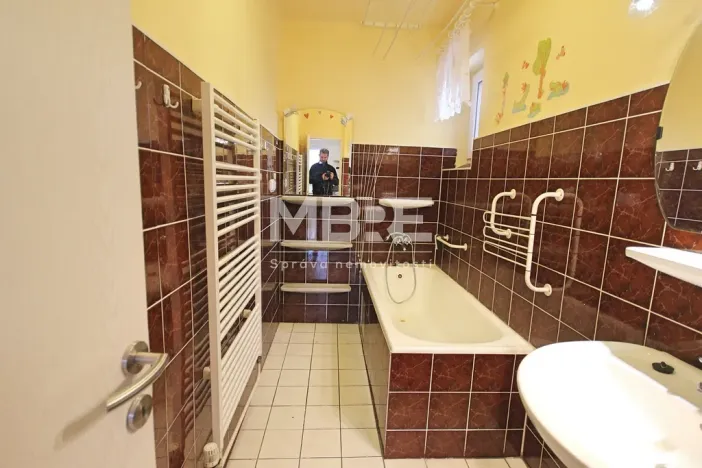 Pronájem bytu 5+1, Závada, 160 m2