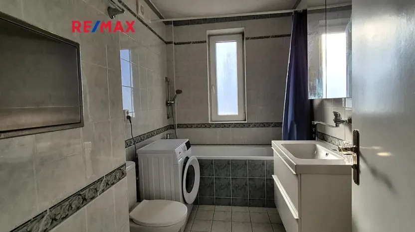 Pronájem bytu 2+kk, Praha - Žižkov, V kapslovně, 58 m2