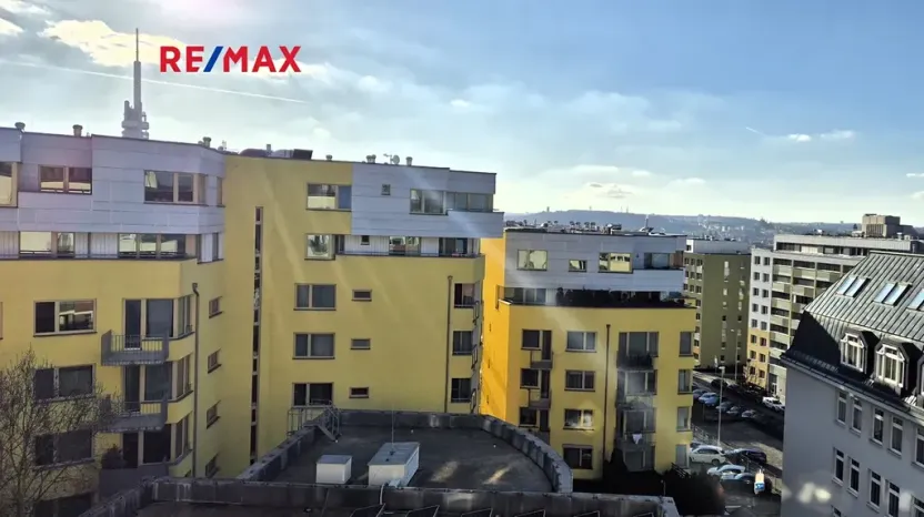 Pronájem bytu 2+kk, Praha - Žižkov, V kapslovně, 58 m2